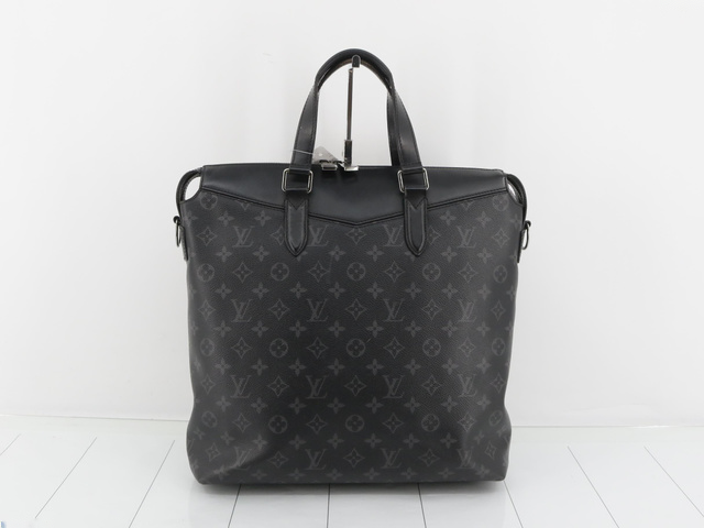 Louis Vuitton Explorer – Monogram Eclipse