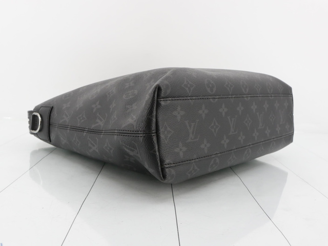 Louis Vuitton Explorer – Monogram Eclipse