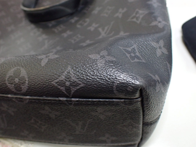 Louis Vuitton Explorer – Monogram Eclipse