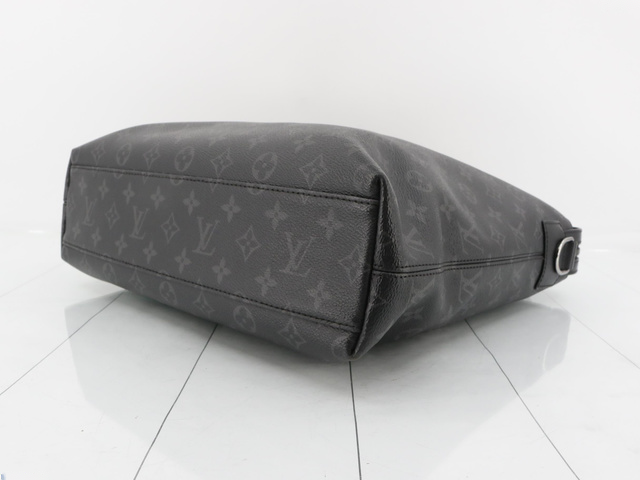 Louis Vuitton Explorer – Monogram Eclipse
