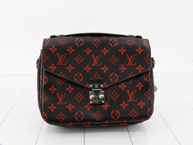Louis Vuitton Monogram infrarouge Pochette Metis