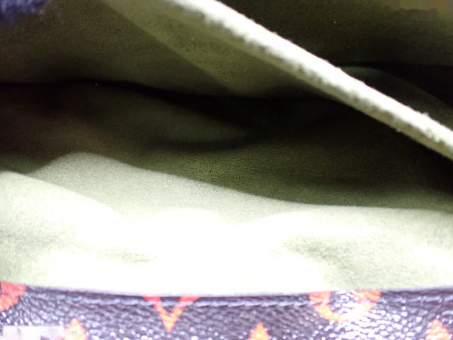 Louis Vuitton Monogram infrarouge Pochette Metis