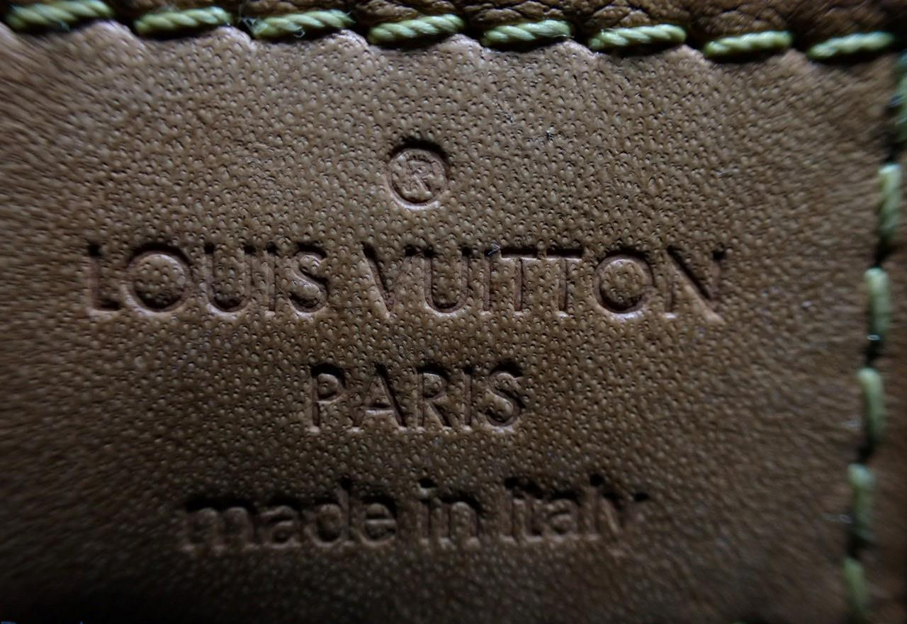 Louis Vuitton Pochette Métis