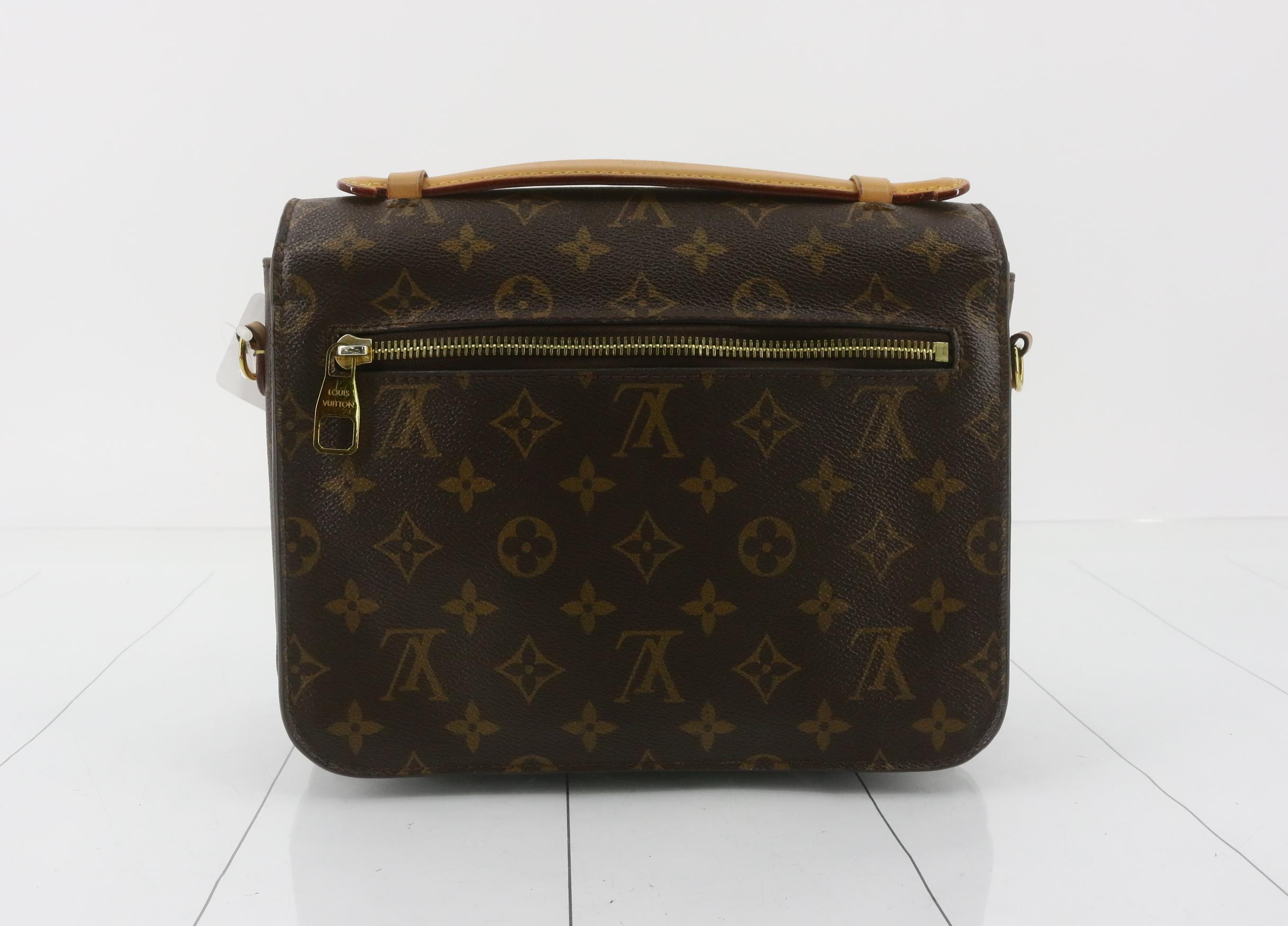 Louis Vuitton Pochette Métis