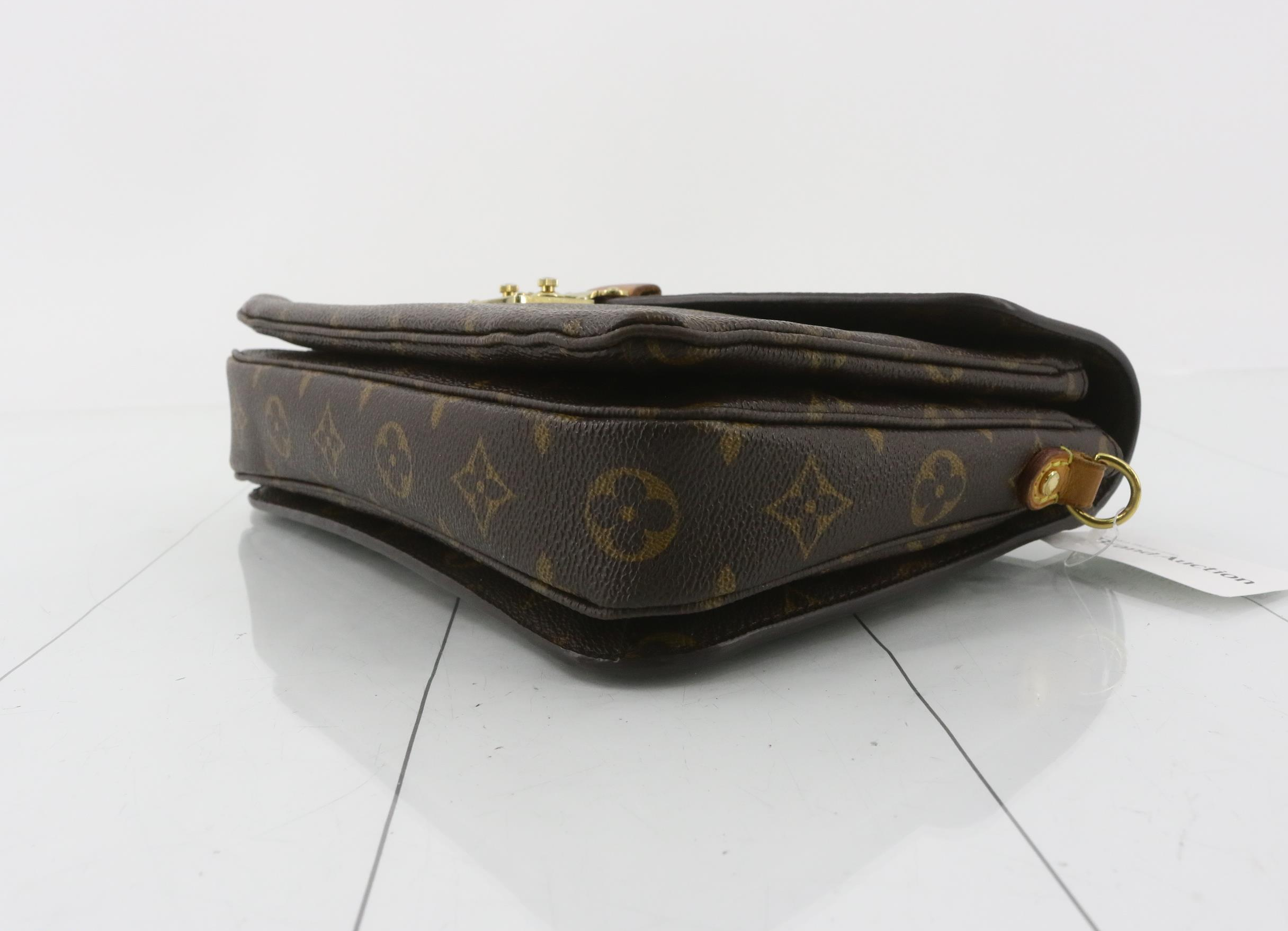 Louis Vuitton Pochette Métis