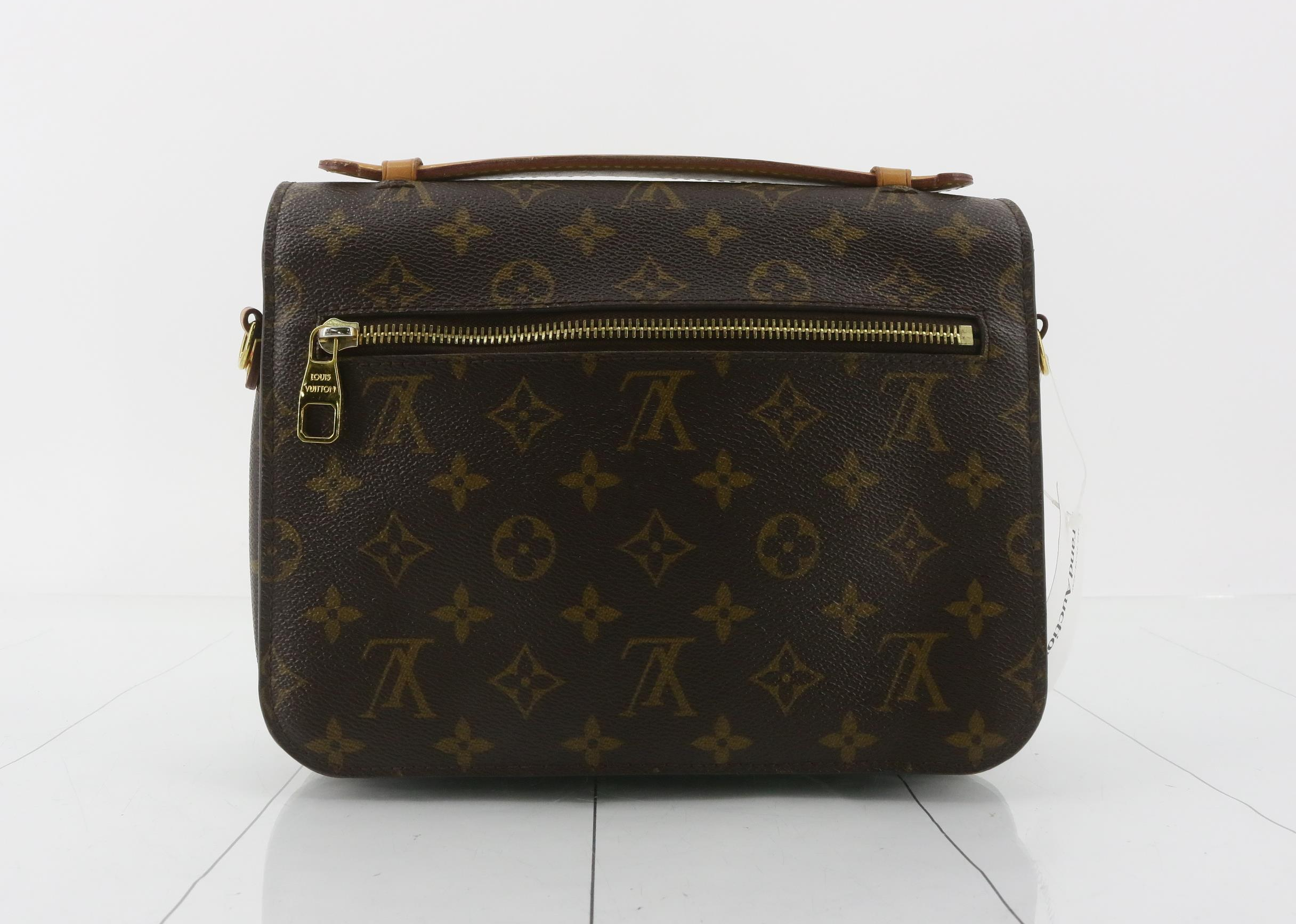 Louis Vuitton Pochette Métis